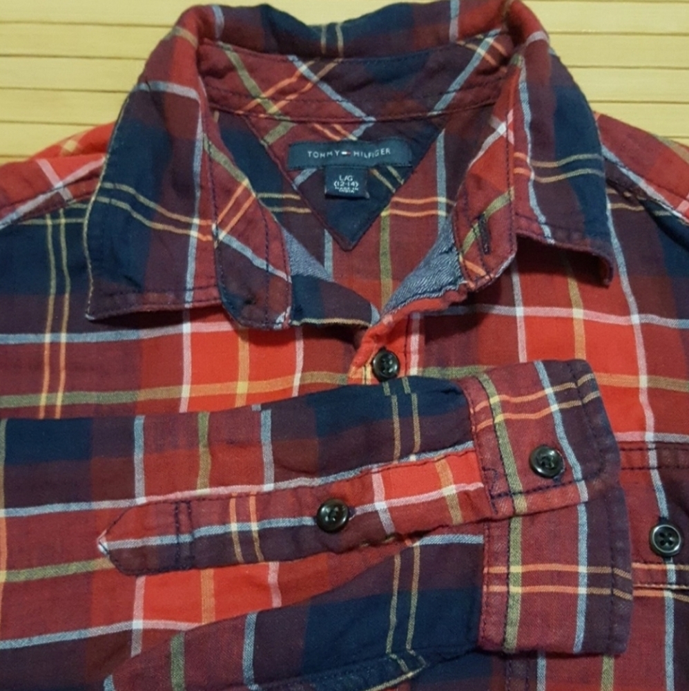 Tommy Hilfiger Plaid Collar Button Shirt